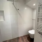 3 Stylish In The Heart Of Center Apartament