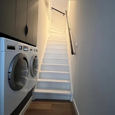 Stylish In The Heart Of Center Apartman