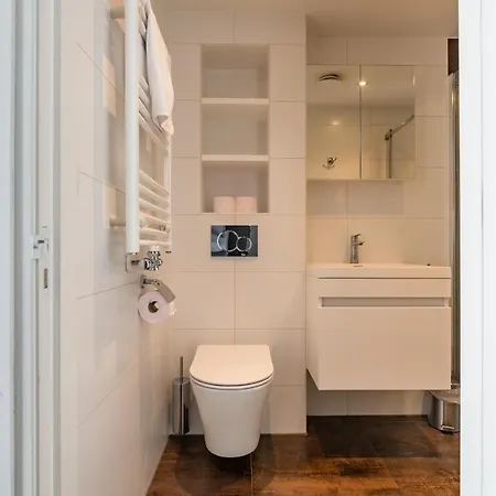 Stylish In The Heart Of Center Διαμέρισμα *