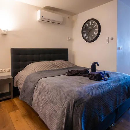 Appartamento 3 Stylish In The Heart Of Center Breda