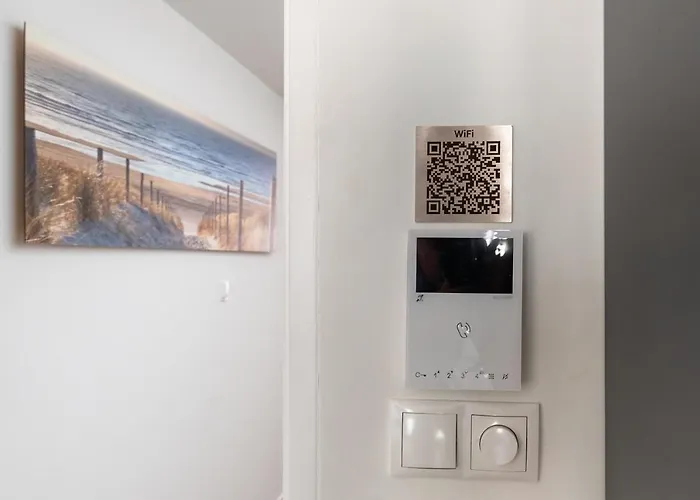 Stylish In The Heart Of Center *