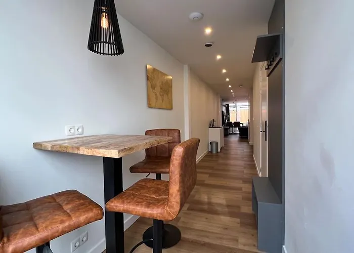 Stylish In The Heart Of Center Bréda