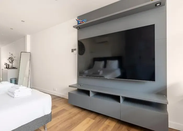 Stylish In The Heart Of Center Apartment Breda