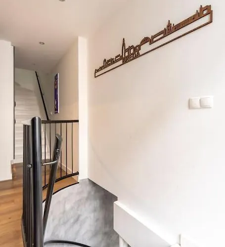 Stylish In The Heart Of Center Appartement